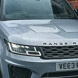 zoom in grey light